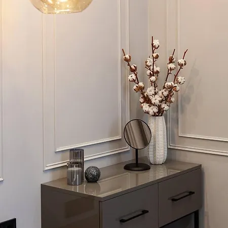 з балконом Apartment