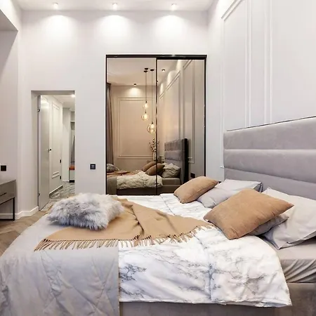 Apartment з балконом *